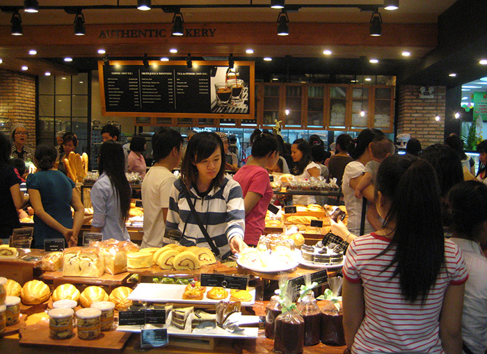 Tous les Jours currently has 31 shops across the country and continues to receive great responses from its Vietnamese customers.
