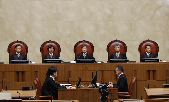 Der Oberste Gerichtshof in Südkorea hat am 30. Oktober geurteilt, dass japanische Unternehmen vier Südkoreaner zu japanischer Kolonialzeit für Zwangsarbeit und unbezahlte Arbeit entschändigen sollen. ⓒ Yonhap News