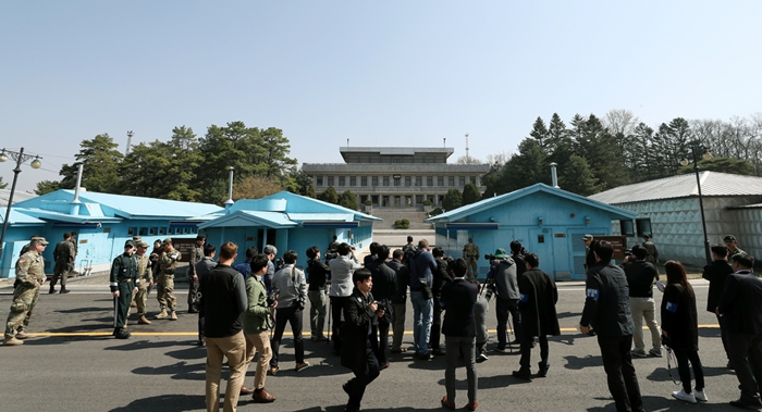 summitpress_article_01.jpg