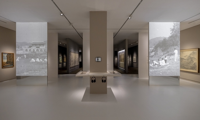 Ausstellung anlässlich des 80. Jahrestags der Befreiung im Nationalmuseum für moderne und zeitgenössische Kunst