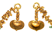 St_Gold earrings of King Muryeong and his queenGoldene Ohrringe von König Muryeong und seiner Gattin