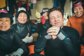 Jamie Oliver lobt gesundes Essen auf der Insel Jeju