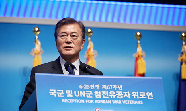 Präsident Moon: „Veteranen des Koreakrieges sind unser Stolz und die Geschichte Koreas“