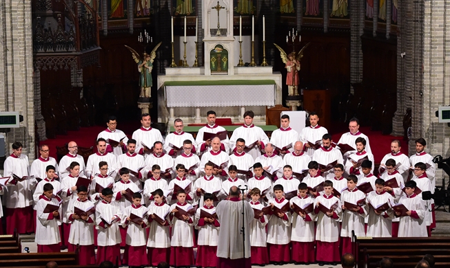 Der Päpstliche Chor der Sixtinischen Kapelle (Cappella Musicale Pontificia Sistina) zum ersten Mal in Korea