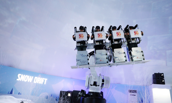 Sehen Sie die Zukunft der Technik auf dem Seoul's Iglu Festival