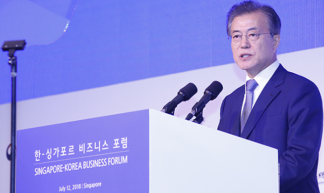 Präsident Moon: „Korea und Singapur zusammen gegen Protektionsmus“