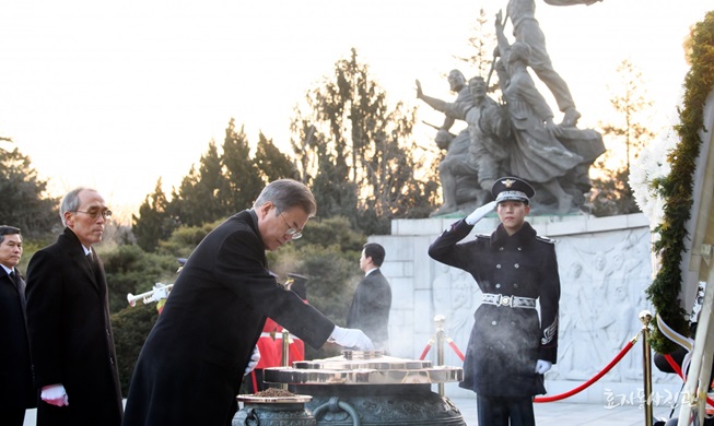 Präsident Moon: „Für ein neues Jahrhundert der Republik Korea!“