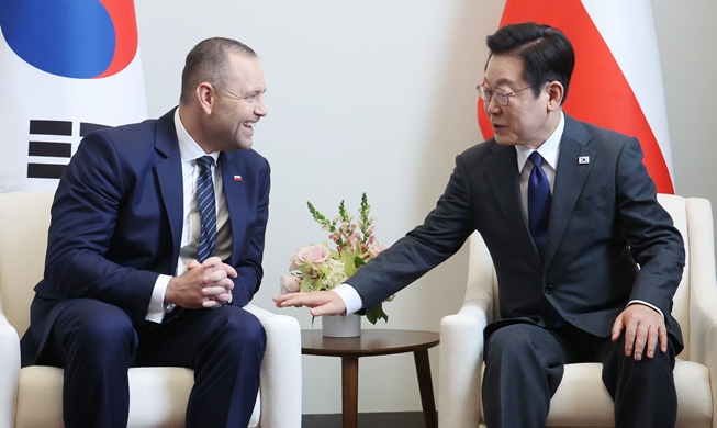 Lee führte in den USA bilaterale Treffen mit Italien, Polen, Usbekistan und Tschechien