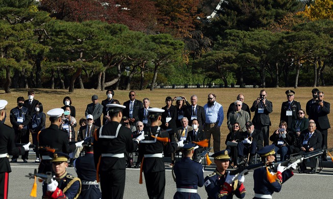 Veteranen aus den USA, Großbritannien und Italien besuchen Korea