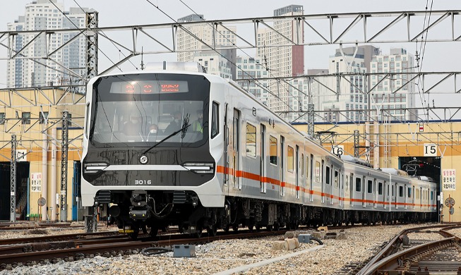 Einführung neuer elektrischer Züge auf der Seouler U-Bahn-Linie 3