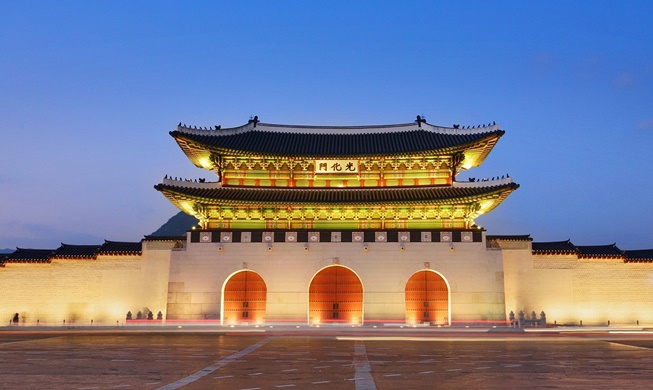 Die nächtliche Besichtigung des Gyeongbokgung-Palastes beginnt heute