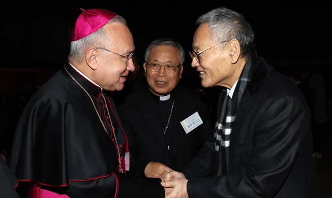 Yu In Chon besucht Italien anlässlich der 60-jährigen Beziehungen zwischen Südkorea und dem Vatikan