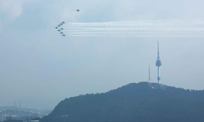 Flugübungen von „Black Eagles”