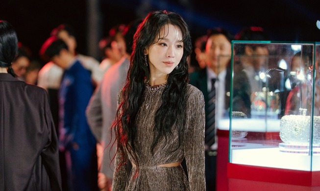 Netflix-Serie The Art of Sarah zwei Wochen in Folge auf Platz 1 der nicht-englischen Shows