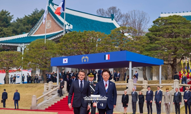 Präsident Lee zu Staatsbesuch in Frankreich