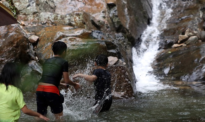 [Korea in Fotos] Wasser hilft gegen die Hitze