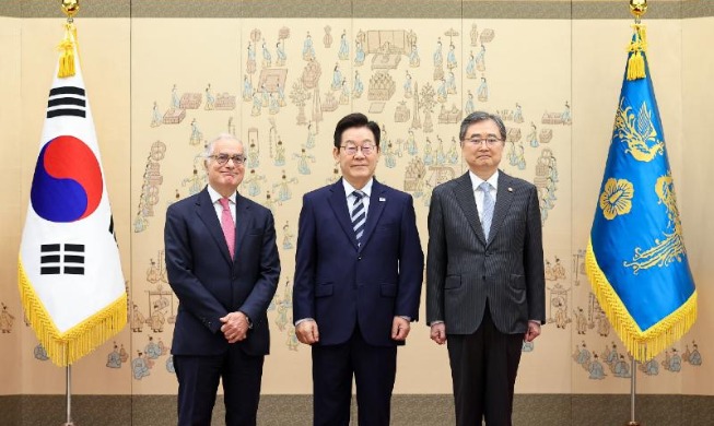 ﻿Präsident Lee begrüßte Ernennung neuer ausländischen Botschafter in Korea