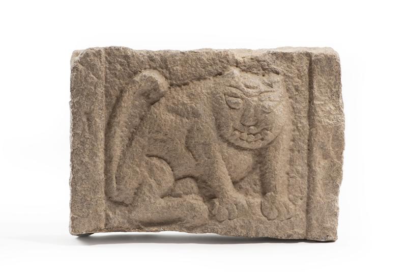 2022 ist das Jahr des schwarzen Tigers unter dem asiatischen Tierkreis. Abgebildet ist eine mit einem Tiger beschriftete Steinplatte aus dem frühen 20. Jahrhundert. ⓒ Nationales Volkskundemuseum 