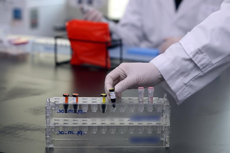 Laut KDCA hat Südkorea am 30. Dezember damit begonnen, seine neu entwickelten Polymerase-Kettenreaktionstests (PCR) im ganzen Land einzusetzen. ⓒ Yonhap News