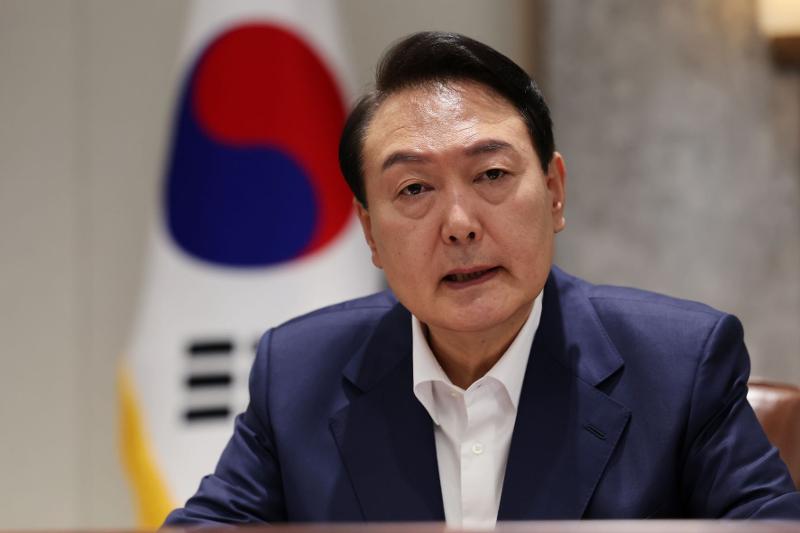 Südkoreas Präsident Yoon Suk Yeol wird persönlich einen Traueraltar für den ehemaligen japanischen Premierminister Shinzo Abe besuchen, um seinen Respekt zu erweisen. ⓒ Yonhap News
