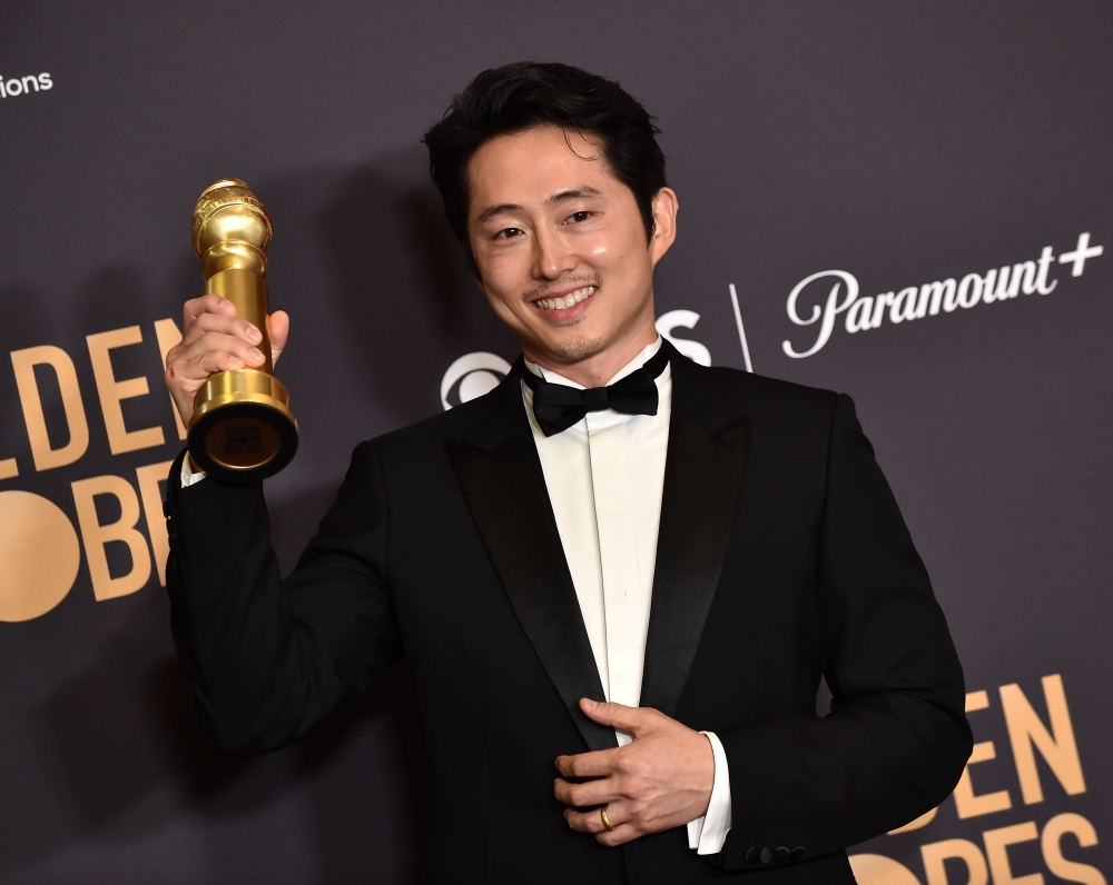 Der südkoreanisch-US-amerikanische Schauspieler Steven Yeun wurde bei den Golden Globe Awards 2024 mit der Netflix-Serie „BEEF“ mit dem „besten Hauptdarsteller“ in der Kategorie Mini-oder Anthologie-Serie ausgezeichnet. ⓒ Yonhap News