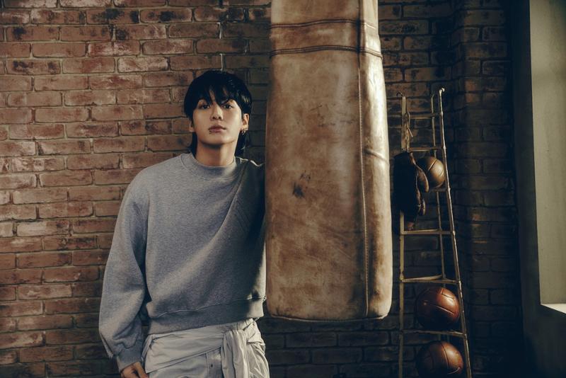 Jungkook gewinnt das dritte Mal in Folge bei den BMI Pop Music Awards in Los Angeles in den USA in der Kategorie den Preis “Most Performed Songs of the Year” ⓒ Offizielle Facebook-Seite von Big Hit Music  