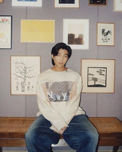 RM, Mitglied der K-Pop-Boygruppe BTS, eroberte drei Kategorien mit seinem Musikvideo des Songs “LOST!” drei Preise bei den “Shark Music Video Awards” ⓒ Offizielle Instagram-Konto von RM