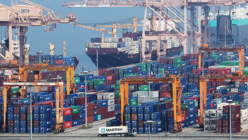 Laut der Bank von Korea schrieb die koreanische Leistungsbilanz im April schwarze Zahlen in Höhe von 5,7 Milliarden Dollar ⓒ Yonhap News
