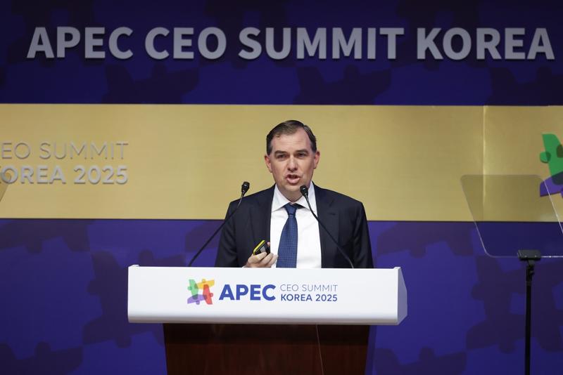 ﻿Matt Garman, CEO von Amazon Web Services (AWS), äußert sich am 29. Oktober beim “APEC CEO Summit 2025”, der im Gyeongju Arts Center stattfindet ⓒ Yonhap News 