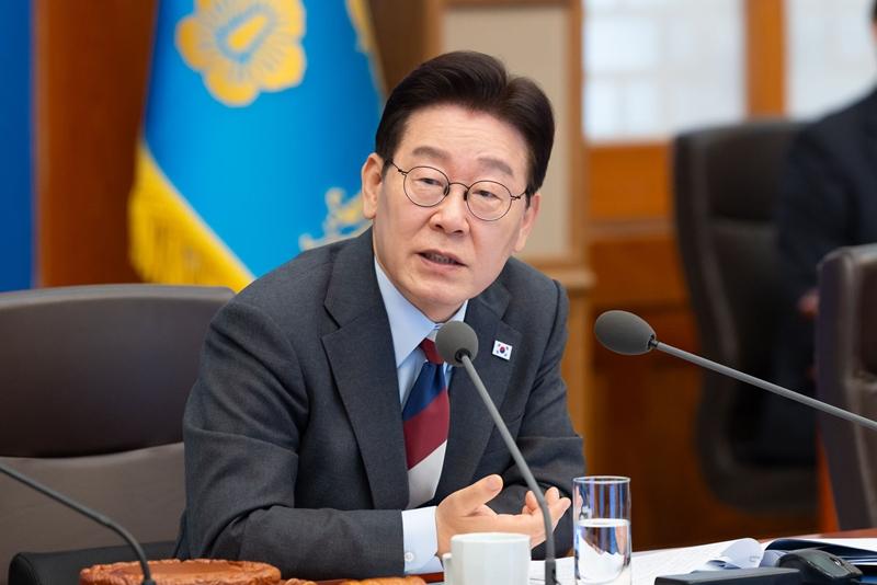 Pr&auml;sident Lee Jae Myung f&uuml;hrt am 5. M&auml;rz im Cheong Wa Dae die 8. vorl&auml;ufige Kabinettsitzung durch ⓒ Cheong Wa Dae