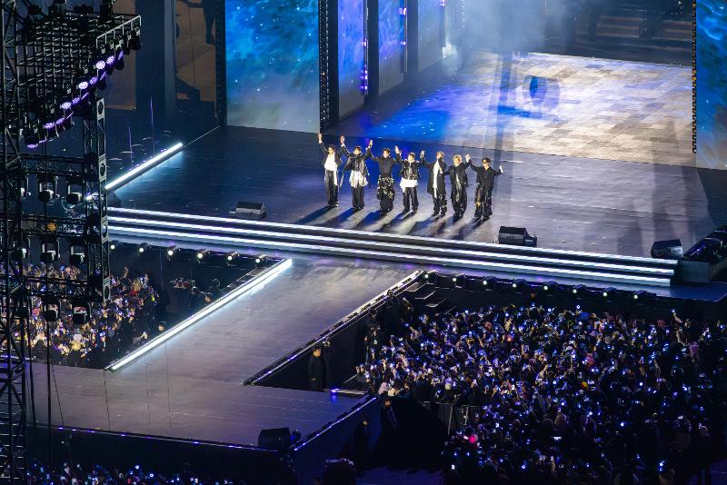 Am 21. März tritt die K-Pop-Boygruppe BTS auf dem Gwanghwamun-Platz mit ihrem Konzert „ARIRANG” auf ⓒ Big Hit Music/Netflix