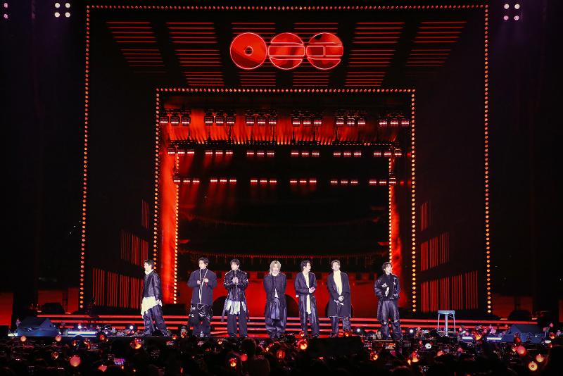 Am 21. März tritt die K-Pop-Boygruppe BTS auf dem Gwanghwamun-Platz mit ihrem Konzert „ARIRANG” auf ⓒ Big Hit Music/Netflix