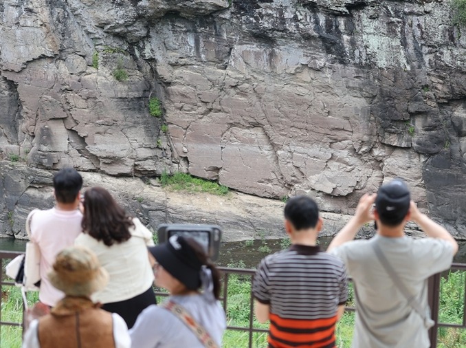 ﻿Prähistorisches Meisterwerk „Bangucheon Petroglyphs“ wird UNESCO-Welterbe
