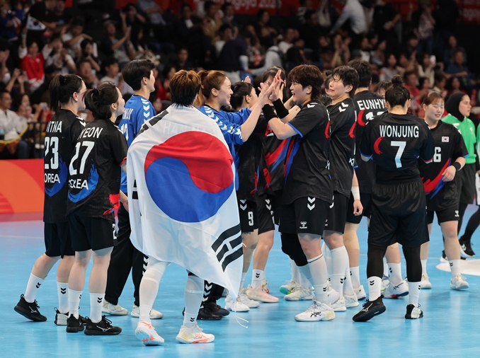 Korea erobert weitere Titel in Baseball, Handball und Fechten
