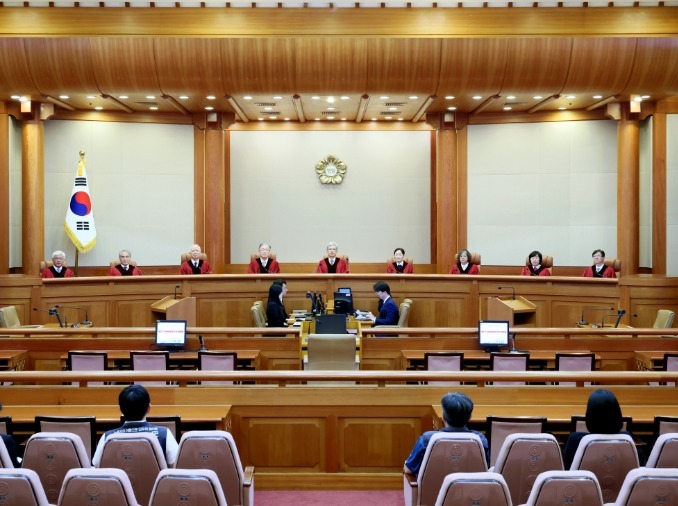 Verfassungsgericht: Geburtsregistrierung für in Korea geborene ausländische Kinder muss gewährleistet sein