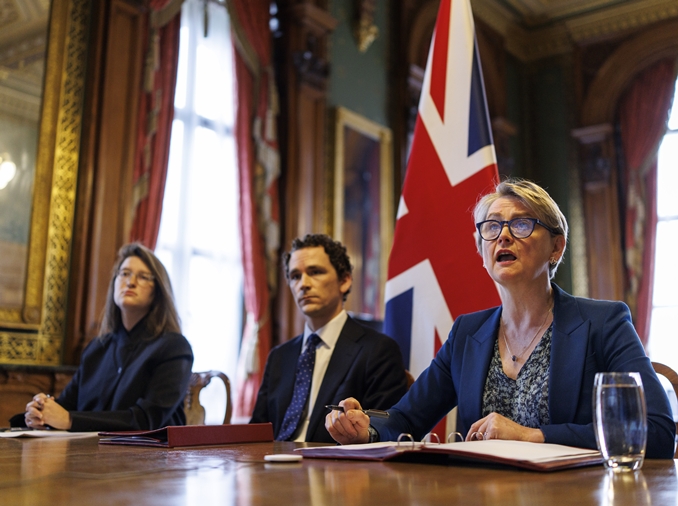 Außernminister aus 40 Ländern diskutierten über die Straße von Hormus