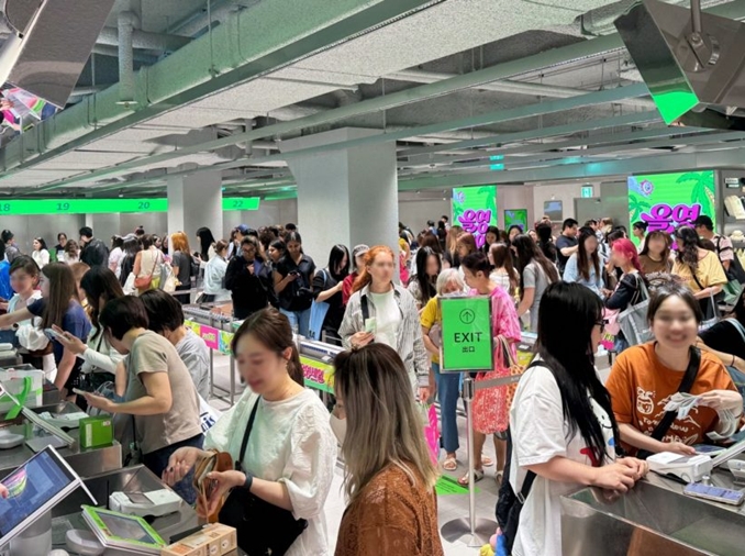 Zweites Korea Grand Festival beginnt